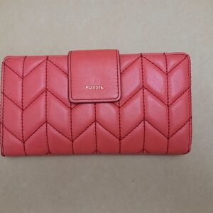 Fossil Quilted Coral Wallet